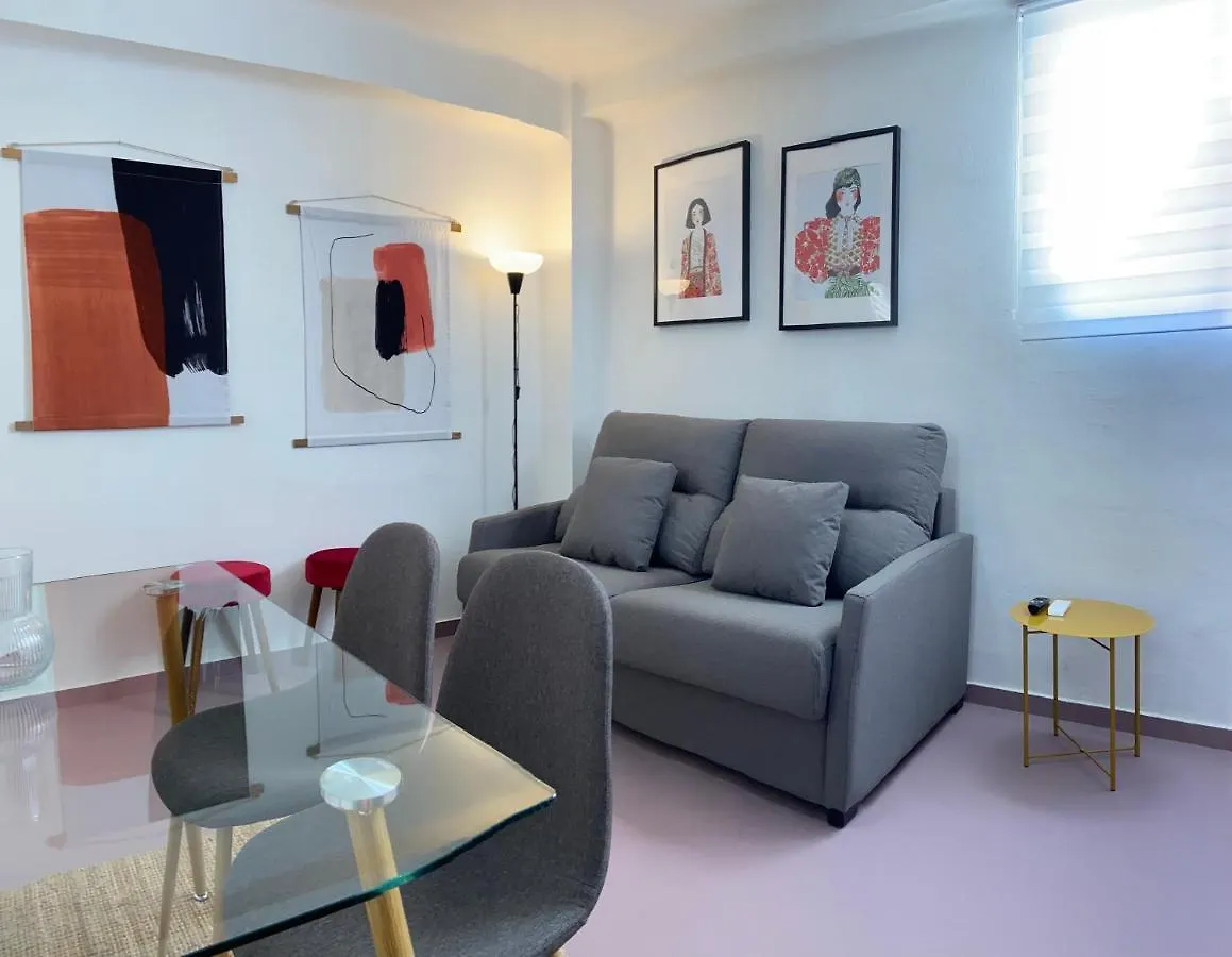 Apartamento Victoria Familia Bohemia Vintage centro ciudad Málaga España